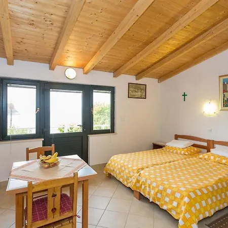 아파트먼트 칼라스