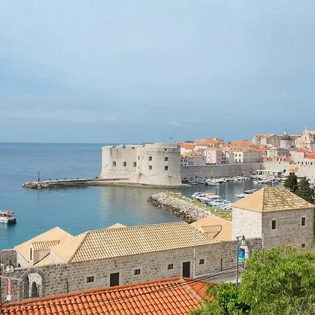 아파트먼트 칼라스 게스트하우스